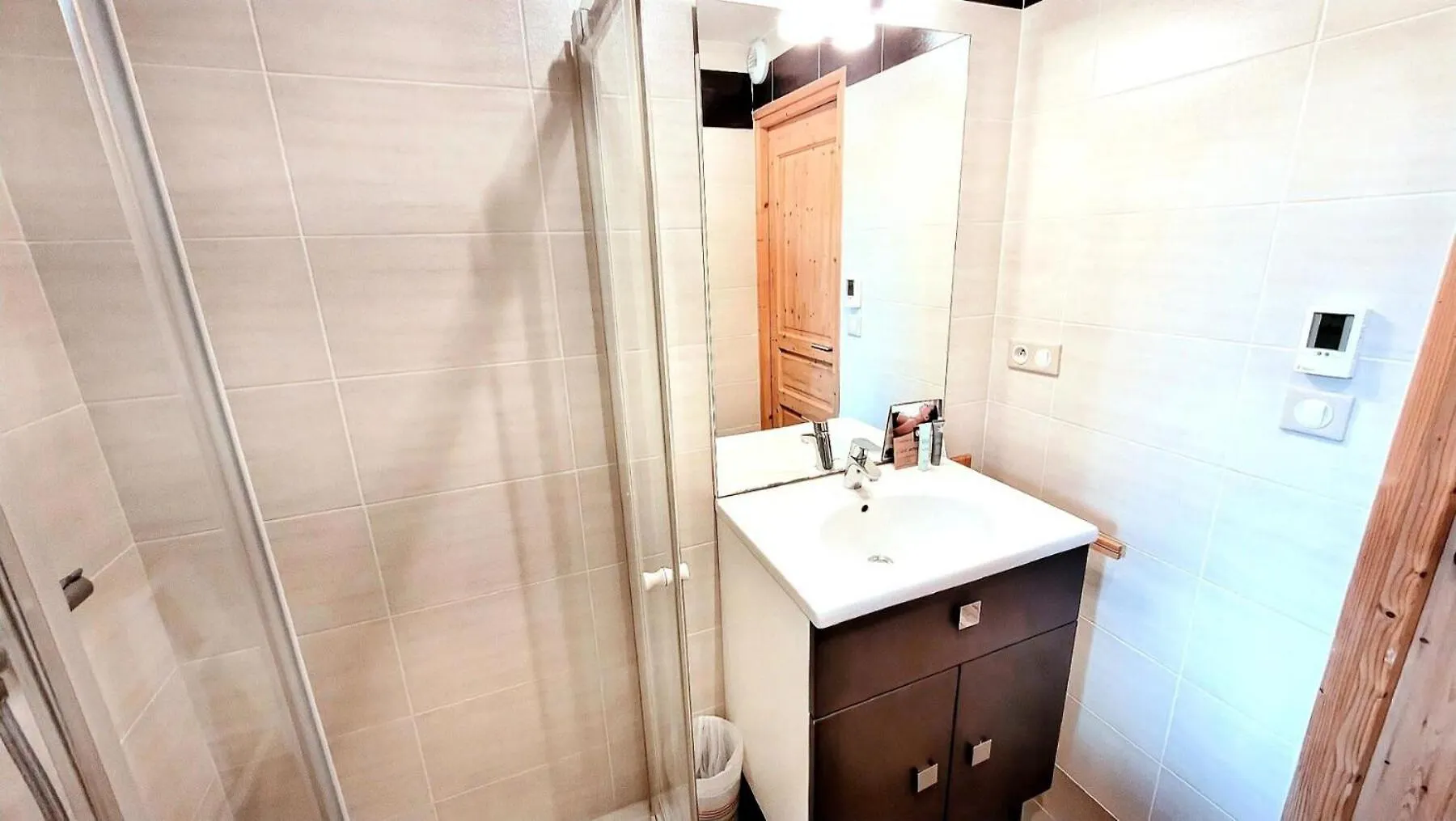 شقة Residence Grange Du Chery I - Appartement De Type T3, Dans Petite Residence Mae-1241 لي جيه